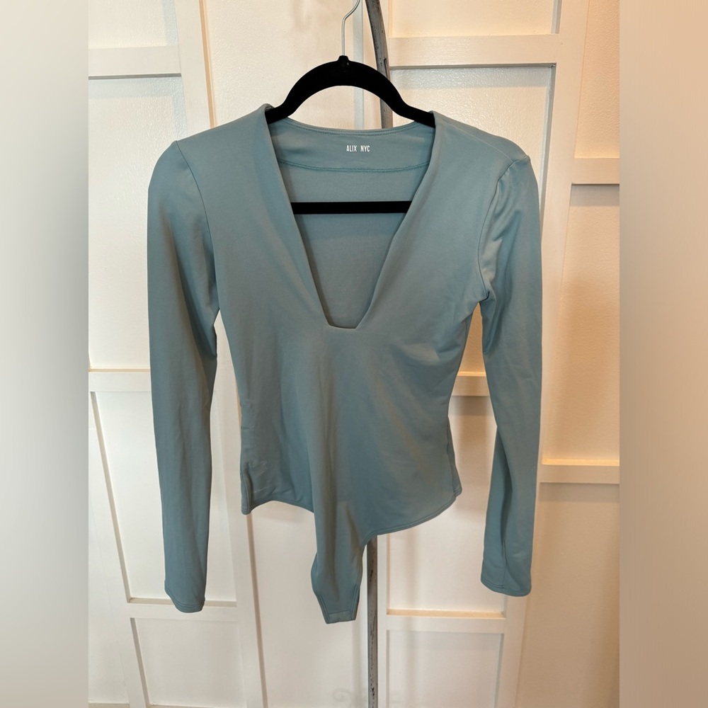 ALIX NYC Jules bodysuit deep vneck in blue Sz. M